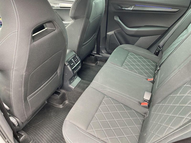 Škoda Karoq (2025) 2.0 TDI 4x4 DSG SportLine - fotka 7 z 40