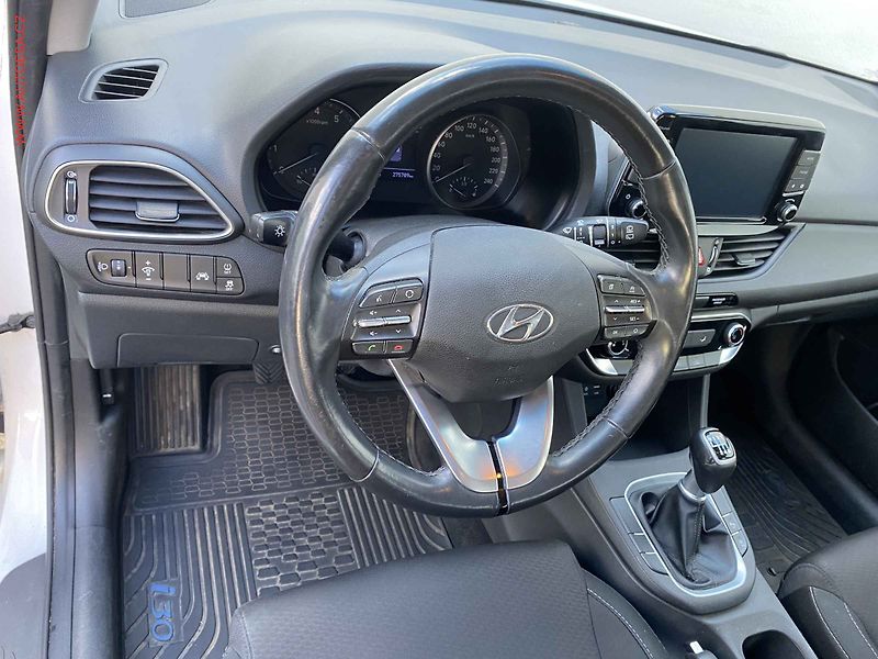 Hyundai i30 (2020) 1.4 T-GDi, 1.maj,ČR, AC - fotka 12 z 15