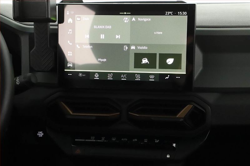 Dacia Bigster (2025) 1.2 MHEV, Extreme, FullLed - fotka 13 z 18