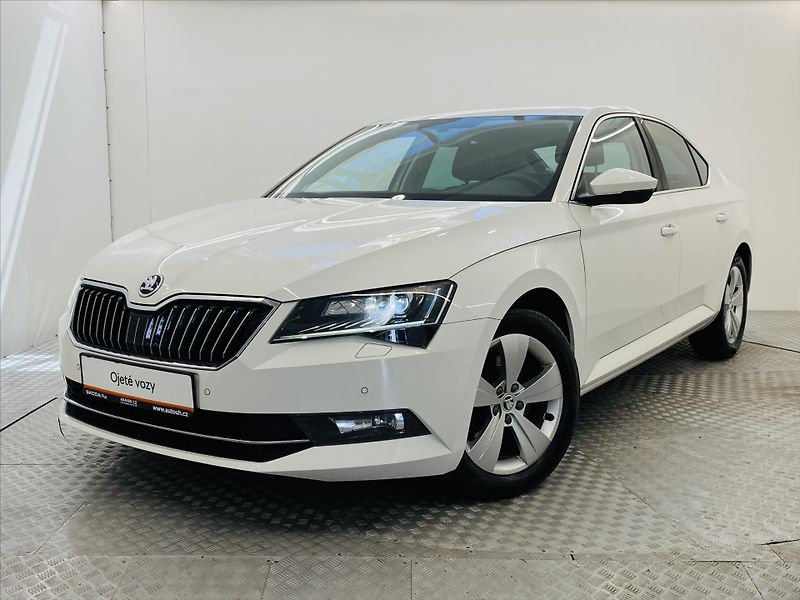 Škoda Superb 2,0 TDI 110kW Ambition - fotka 1 z 24