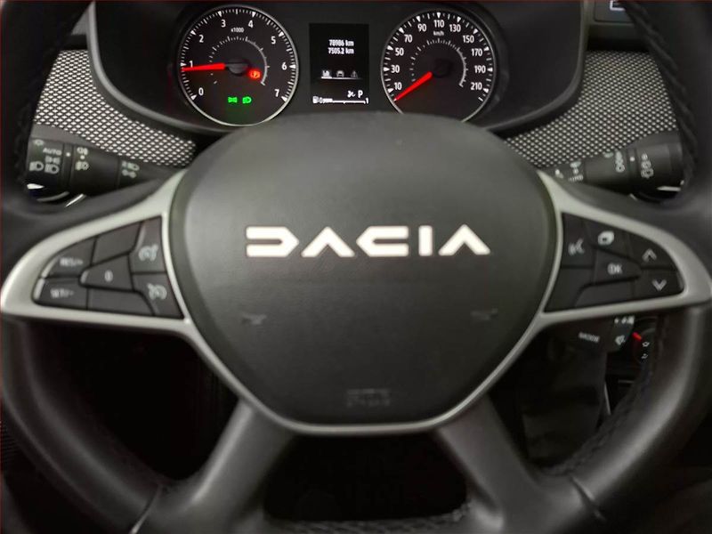Dacia Sandero (2023) 1.0 TCe, Automat, Tempomat - fotka 16 z 17