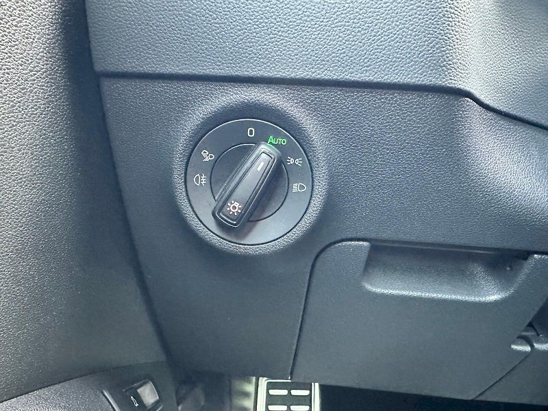 Škoda Karoq (2024) 1.5 TSI 110kW Sportline DSG - fotka 8 z 31