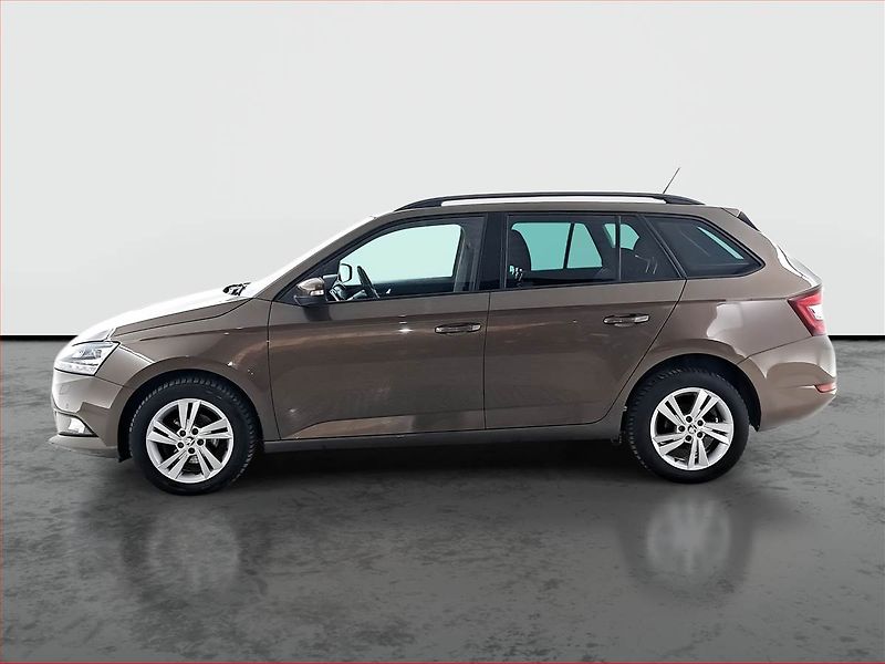 Škoda Fabia (2019) Style 1.0 TSI, Park. senzory - fotka 3 z 19