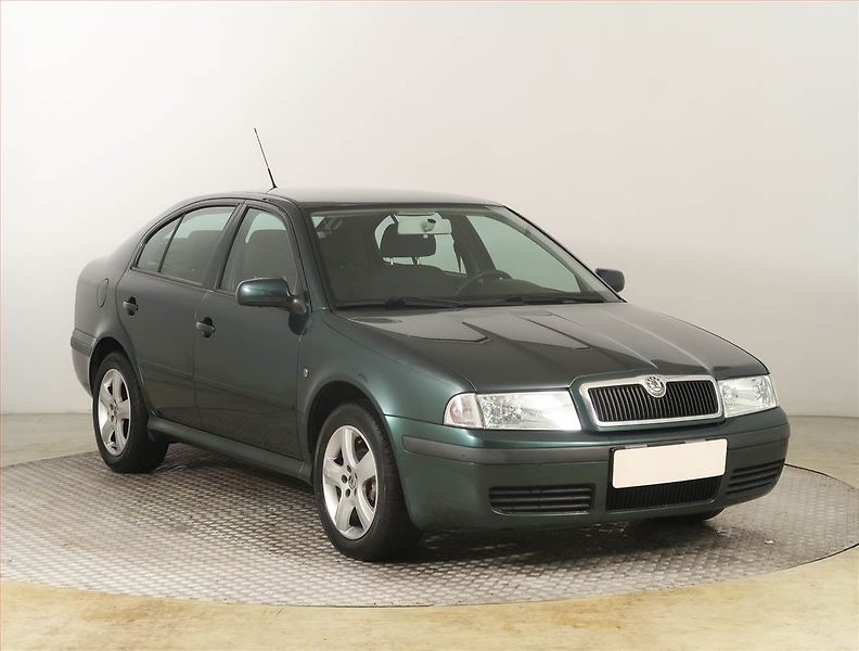 Škoda Octavia (2008) 1.6, po STK, Tažné - fotografie inzerátu