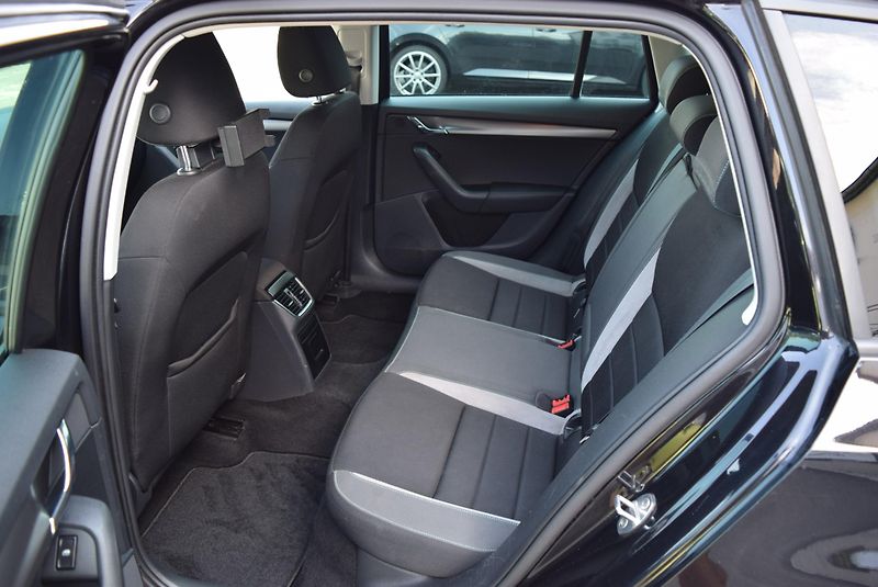 Škoda Octavia (2017) 1.4TSI 110kw AMBITION JOY XENO - fotka 14 z 49