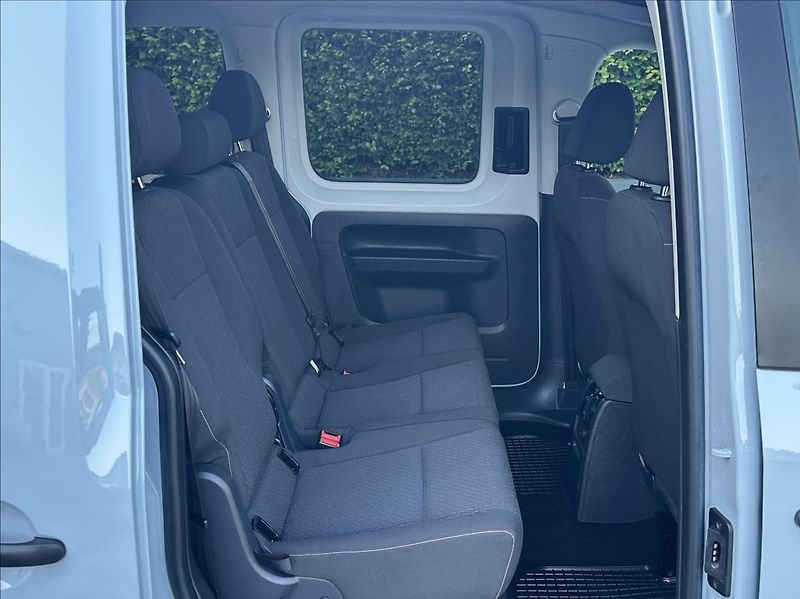 Volkswagen Caddy 1,0 TSI 102PS  Kombi Trendline - fotka 20 z 51