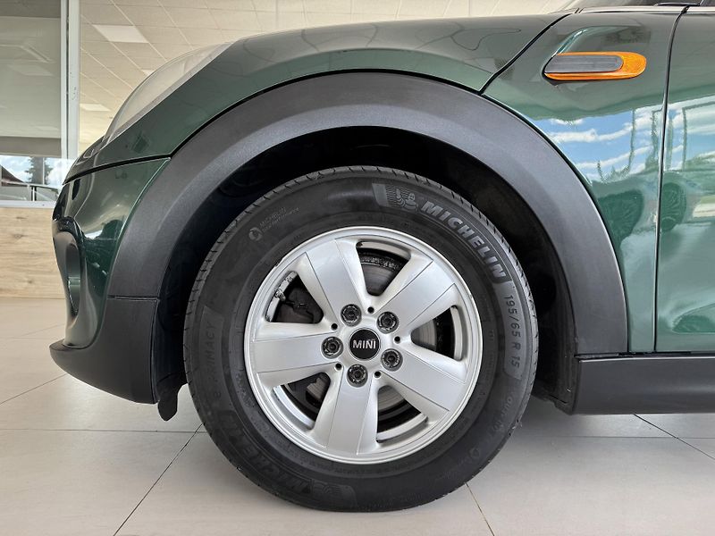 Mini Cooper 1,5T 100kW*VyhřívanáSedadla - fotka 28 z 29