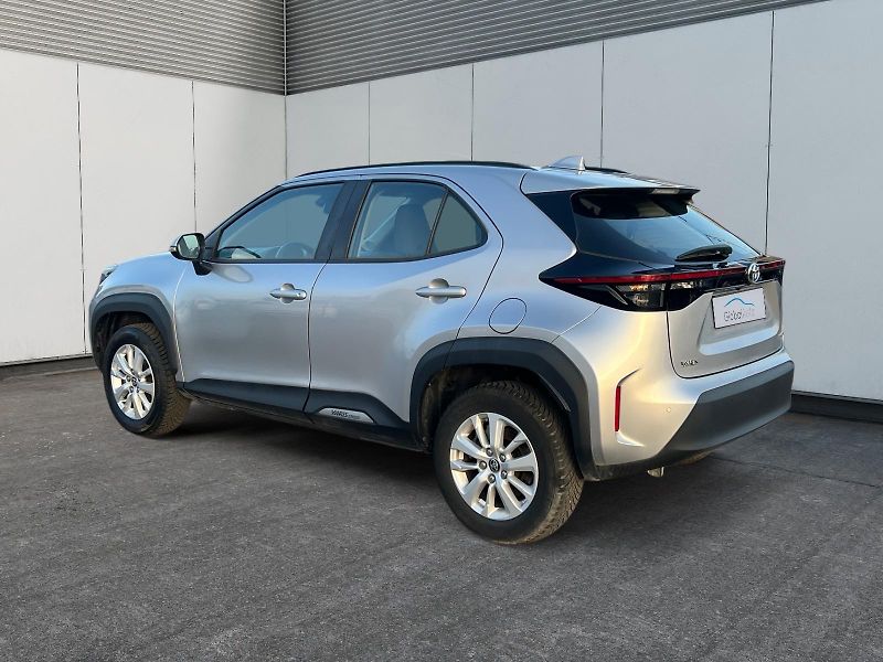 Toyota Yaris Cross (2023) HYBRID 1.5 85kW e-CVT C/T CZ  - fotka 3 z 21