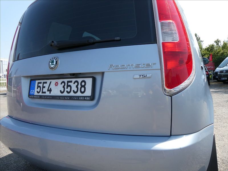 Škoda Roomster 1,2 TSi 2x kola,KLIMA,tempomat - fotka 10 z 43