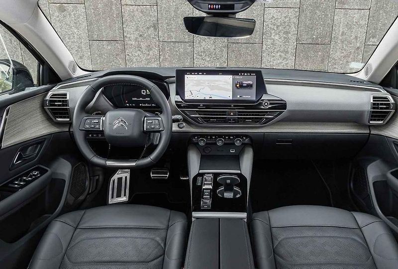 Auto je skvělé na delší rodinné výlety