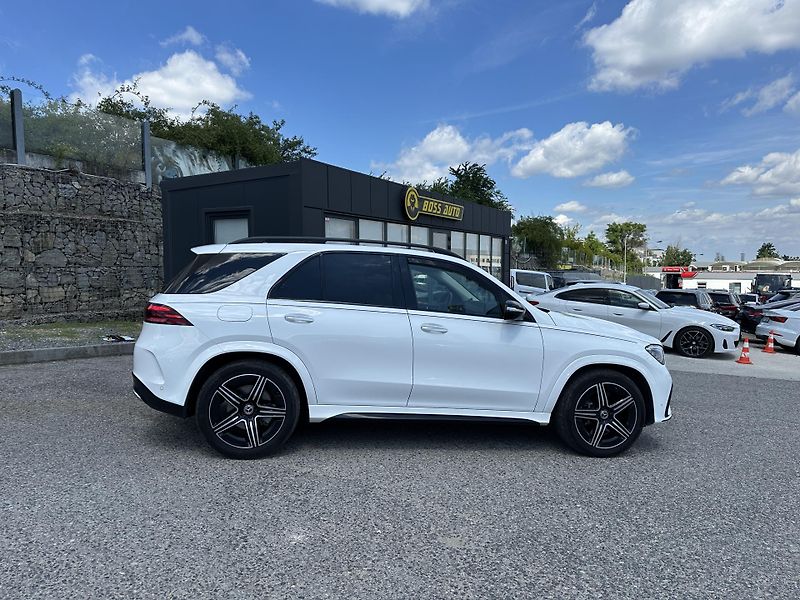 Mercedes-Benz GLE (2024) Mercedes-Benz GLE 450 AMG 2024 - fotka 8 z 20