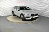Volvo V60 (2024) CC B5 Ultimate AWD AT - náhled 2