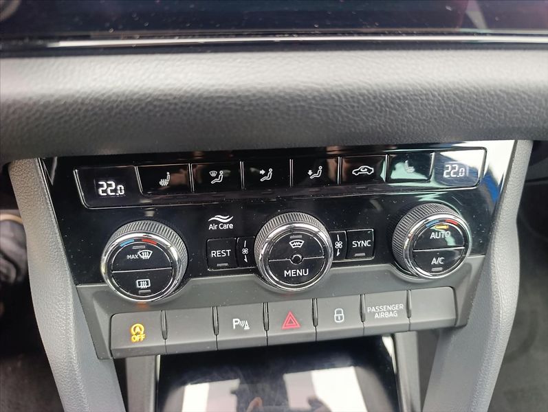 Škoda Kodiaq 2,0 TDi DSG 4x4 Kamera Tažné - fotka 18 z 38