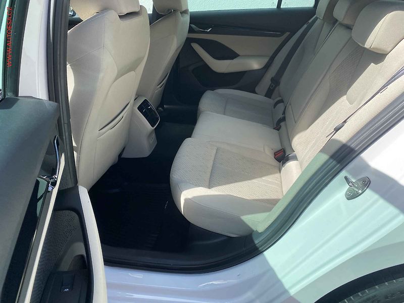 Škoda Octavia (2022) 2.0 TDi, ČR, Style, LED, navi - fotka 10 z 20
