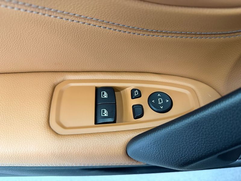BMW Z4 M40i CABRIO, LED, KEYLESS, ASS - fotka 28 z 30
