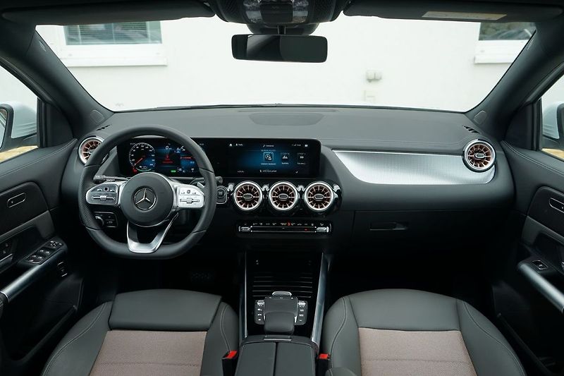 Mercedes-Benz EQA 250+/comfort. pack/electric ar - fotka 10 z 15