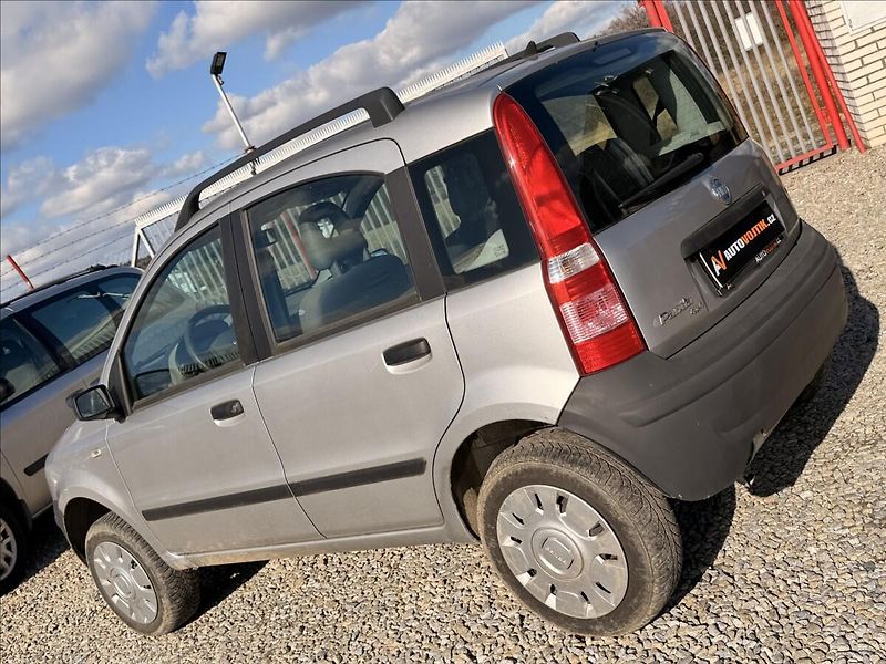 Fiat Panda 1,2 i 4X4 - fotka 7 z 18