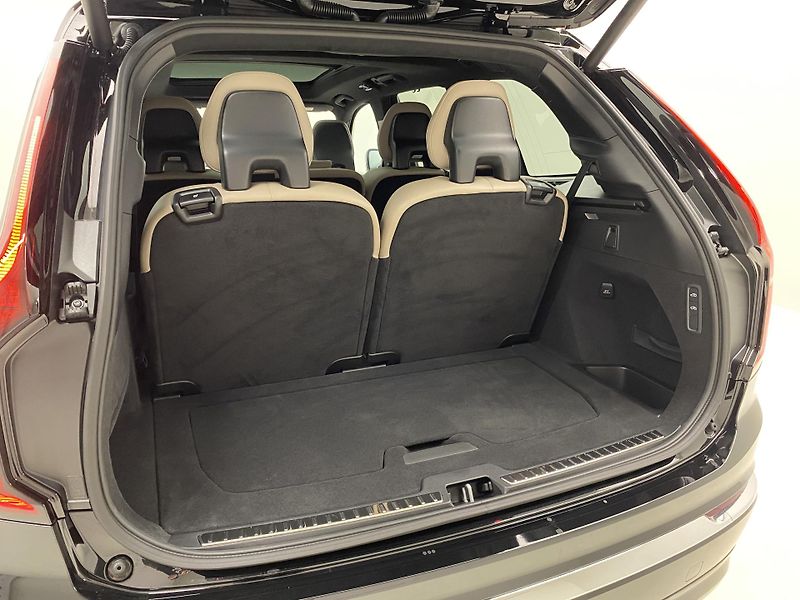 Volvo XC90 (2026) T8 AWD Plug-in BRIGHT ULTRA - fotka 25 z 77