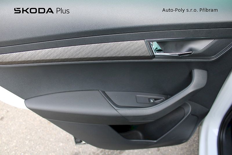 Škoda Karoq (2023) Style Exclusive 1.5TSI / 110kW - fotka 19 z 24