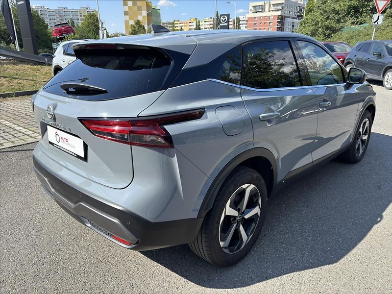 Nissan Qashqai 1,3 i AT N-Connecta - fotka 5 z 43