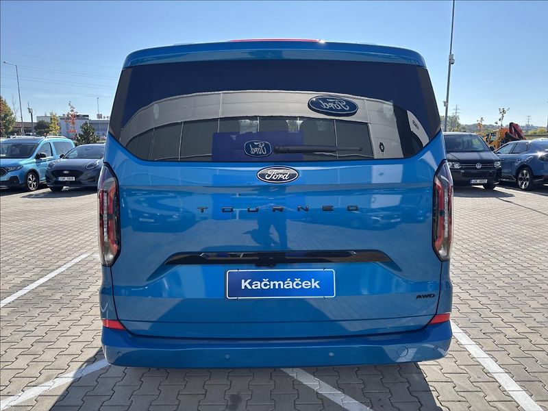 Ford Tourneo Custom 2,0 125kW Titanium X AWD L1 - fotka 4 z 36