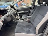 Honda Civic (2008) 1.4 i-DSI 63kW klima - náhled 9