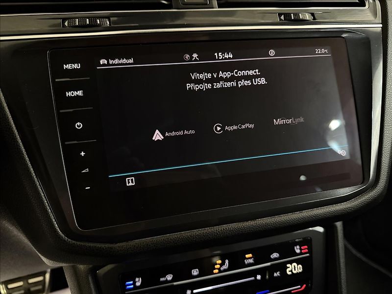 Volkswagen Tiguan Allspace R-LINE 180kW DCC H&K HUD PANO - fotka 21 z 50