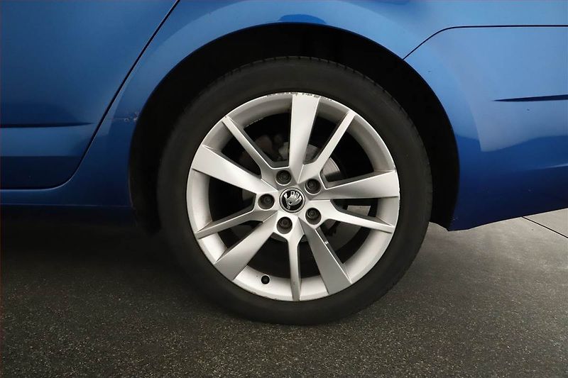 Škoda Octavia (2018) 1.4 TSI, Automat, Serv.kniha - fotka 14 z 14