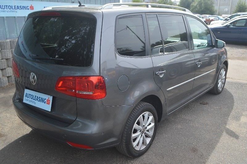 Volkswagen Touran - fotka 3 z 21