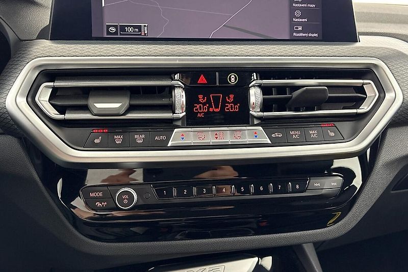 BMW X3 xDrive20d - fotka 20 z 26