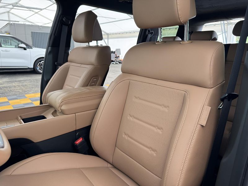 Hyundai Santa Fe 1.6*Hybrid*132kw*DPH*7Mist* - fotka 12 z 47