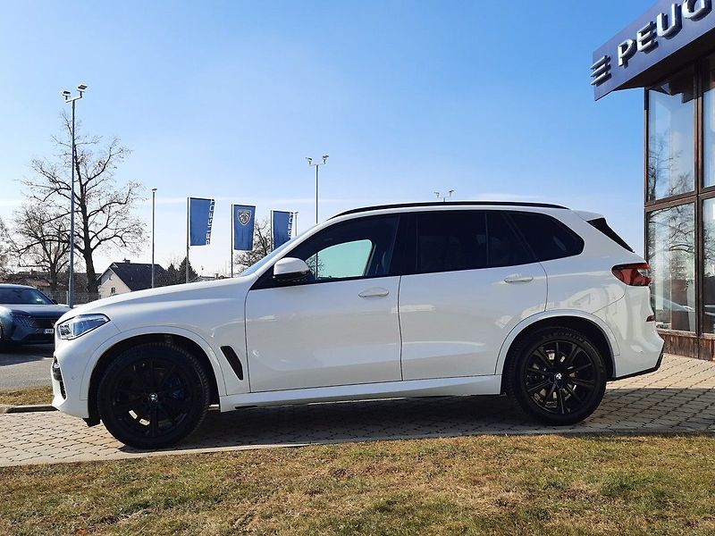 BMW X5 xDrive30D 286k - fotka 4 z 27