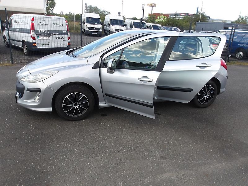 Peugeot 308 1,6i NAJ.170000km !!! - fotka 6 z 27