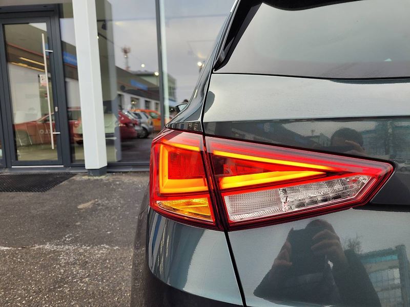 Seat Arona 1.0 TSI DSG Xperience - fotka 10 z 44