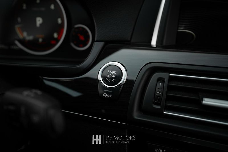 BMW Řada 5 (2013) M550d xDrive 280kW Touring - fotka 49 z 51