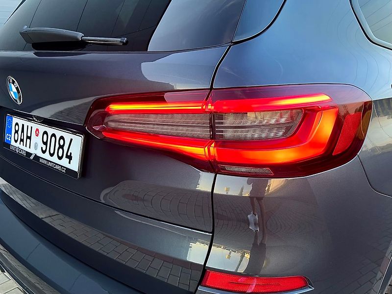 BMW X5 30D xDrive M-Sport-Panorama - fotka 11 z 71
