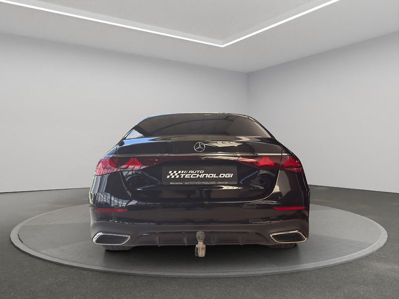 Mercedes-Benz Třídy E (2025) E 300 de 4MATIC sedan - fotka 6 z 20