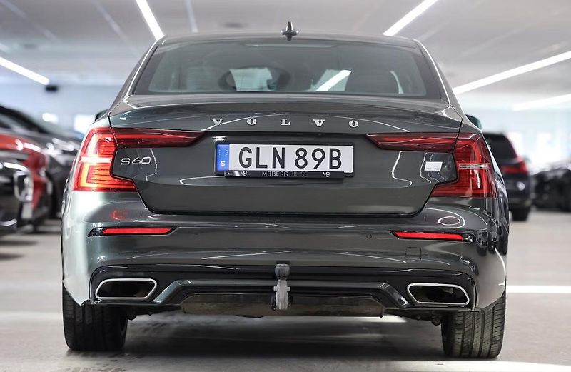 Volvo S60 Recharge T8 AWD R  Kam Tažné - fotka 6 z 19