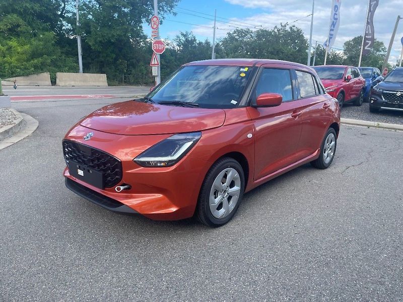 Suzuki Swift Premium 1,2 DualJet automat - fotka 3 z 9