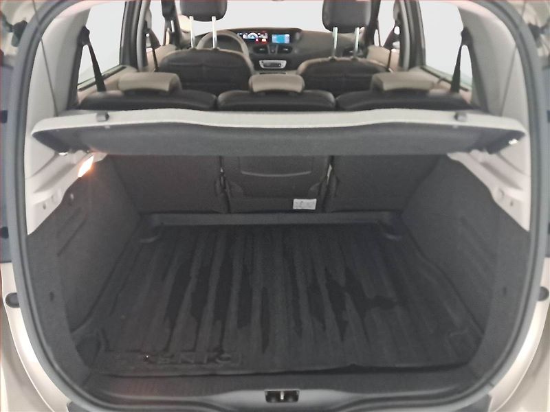 Renault Scénic (2013) 1.6 dCi, nová STK, Tažné - fotka 14 z 15