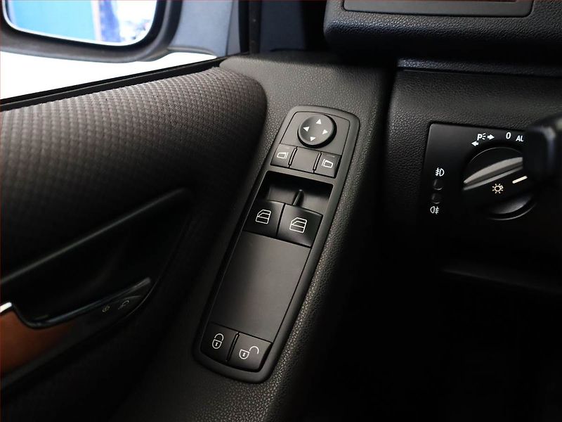 Mercedes-Benz Třídy A (2010) A 180 CDI , Automat, Tempomat - fotka 16 z 16