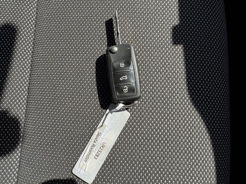 Škoda Roomster Noire 1.2 TSi, 167 tis km,DE - fotka 18 z 18