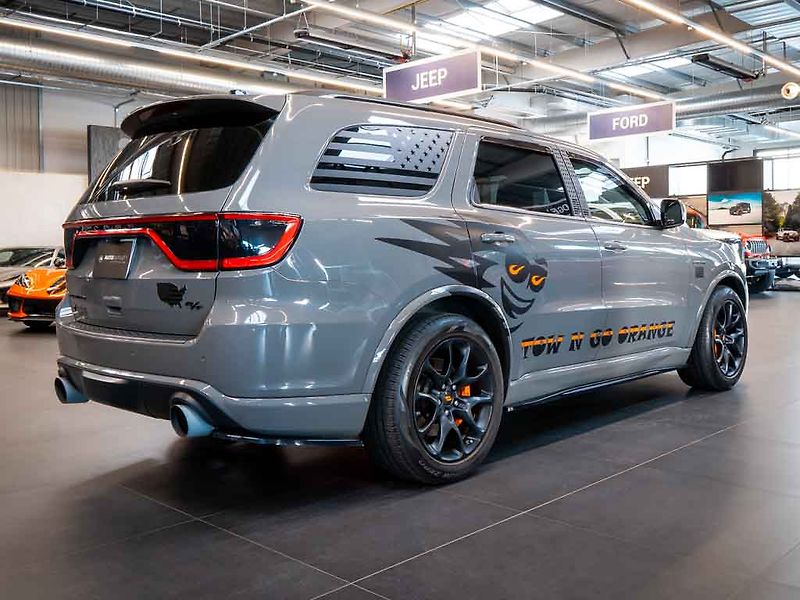 Dodge Durango (2023) 5.7 R/T Hemi Orange Tow N Go - fotka 9 z 38