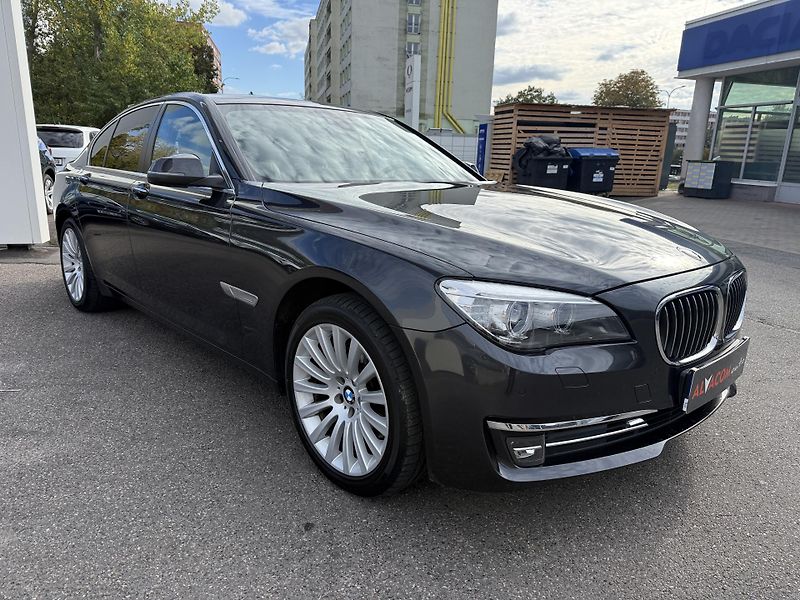 BMW Řada 7 730D koupeno v ČR DPH - fotka 4 z 35