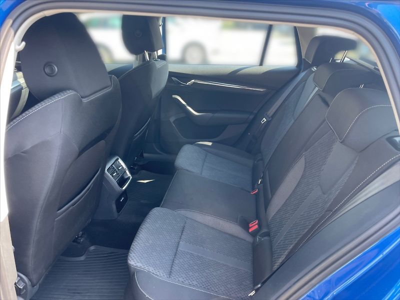 Škoda Octavia 1,5 TSI 110 Style - fotka 8 z 11