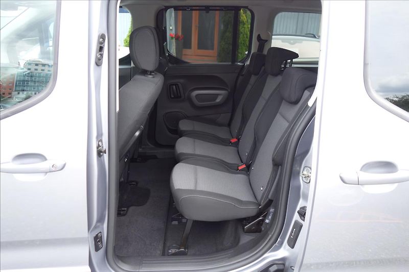 Toyota ProAce City Verso 1,2 T 96KW,ČR,1 MAJ.,7 MÍST. - fotka 16 z 50