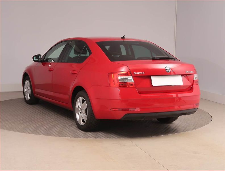 Škoda Octavia (2019) Ambition Plus 1.6 TDI - fotka 4 z 15