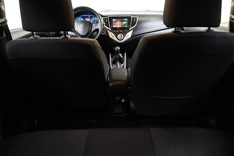 Suzuki Baleno - fotka 27 z 30