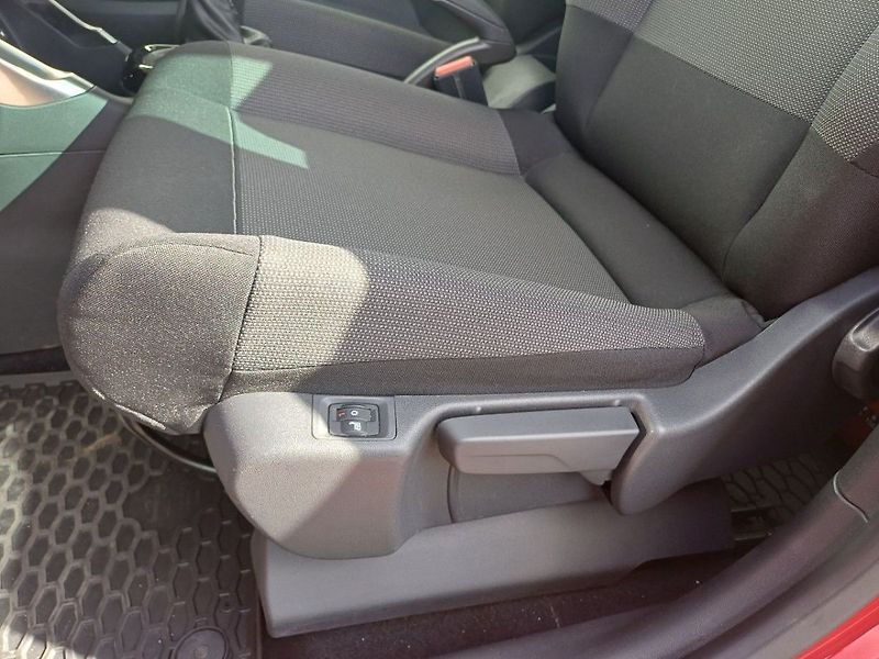 Citroën C3 Aircross 1.2 Feel PureTech 81kW MT - fotka 19 z 23