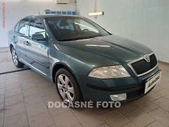 Škoda Octavia (2008) 1.9 TDi, ČR, servis.kniha - fotografie inzerátu